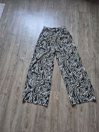 Damen Hose Dorothy Perkins Zebra Muster Grösse 36