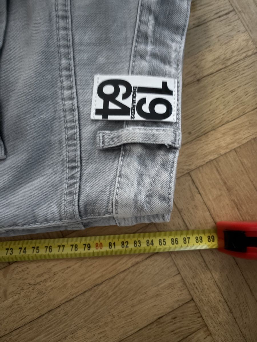 Dsquared2 Jeans: Dsquared2 Grau Jeans 40 (S) – Nuovo (secondo la descrizione) da Baar venduto da ViennaG 8