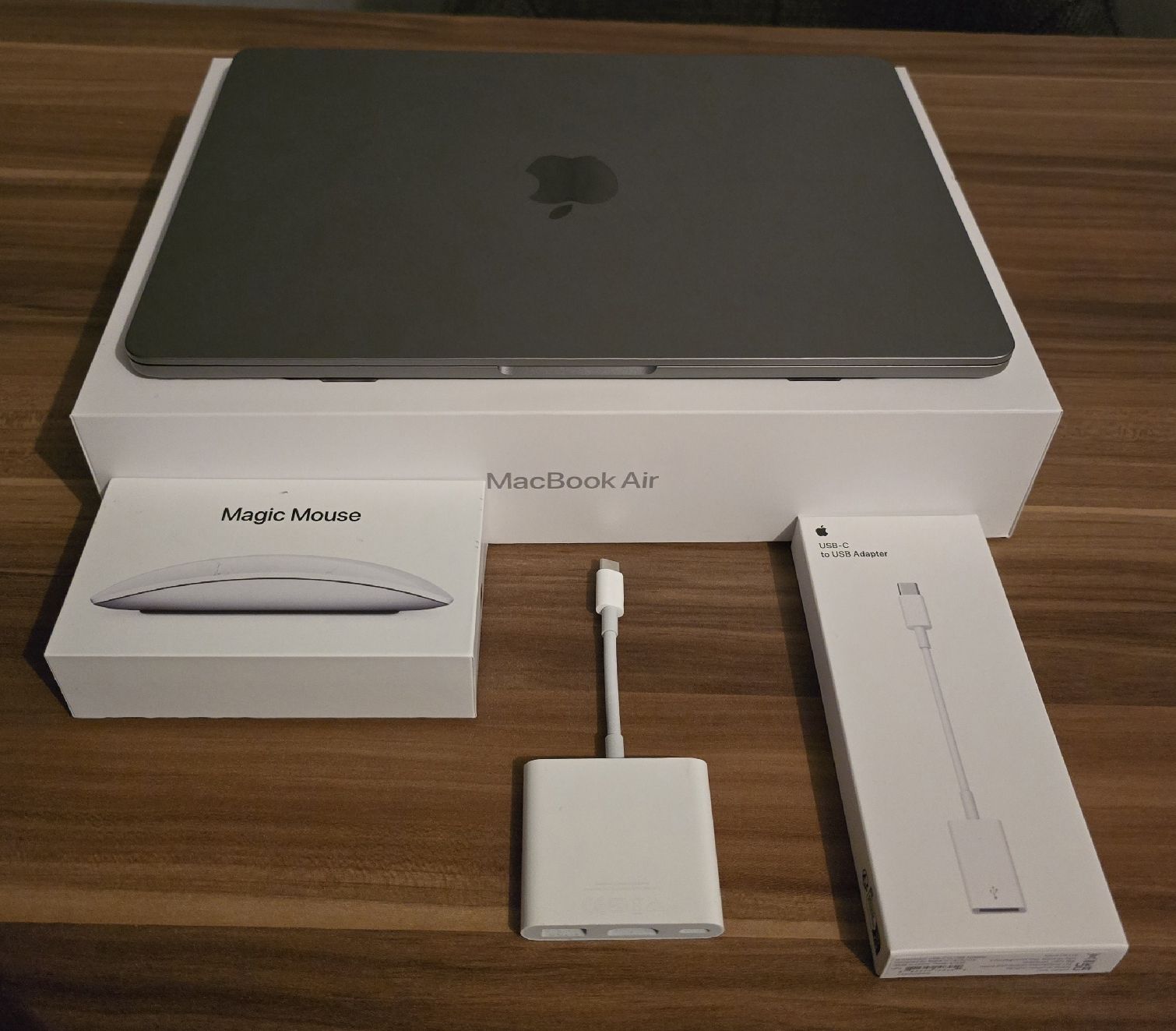 Apple Notebooks: MacBook Air 13.6" M2 24GB RAM mit Zubehör – Gebraucht aus Sempach von Fab0000