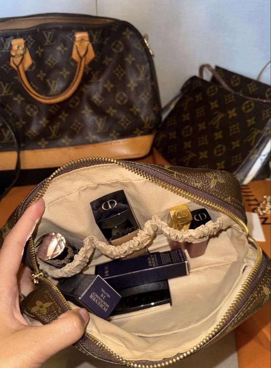Louis Vuitton Taschen für Damen: Louis Vuitton Necessaire PM – Gebraucht aus Widnau von Pukpan_99 1