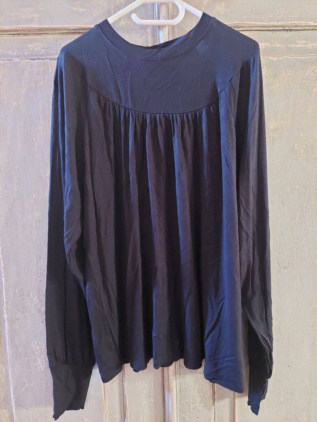 Maglioni & Felpe: Pullover schwarz 36/38 – Usato da Besenbüren venduto da piculo