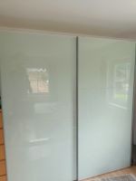 Kleiderschrank Schiebetüren helle Fronten ca. 250cm Breite