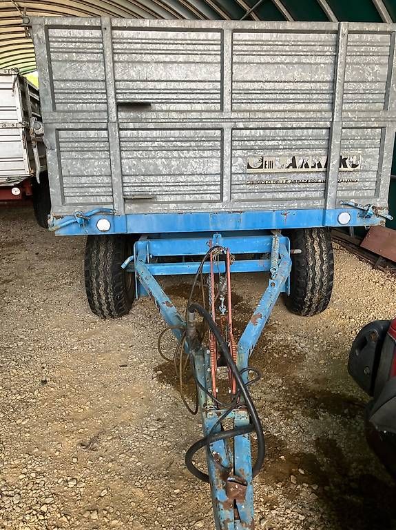 Rimorchi: 2 Chars bon état à vendre – Usato da Apples venduto da Etiennebd 4