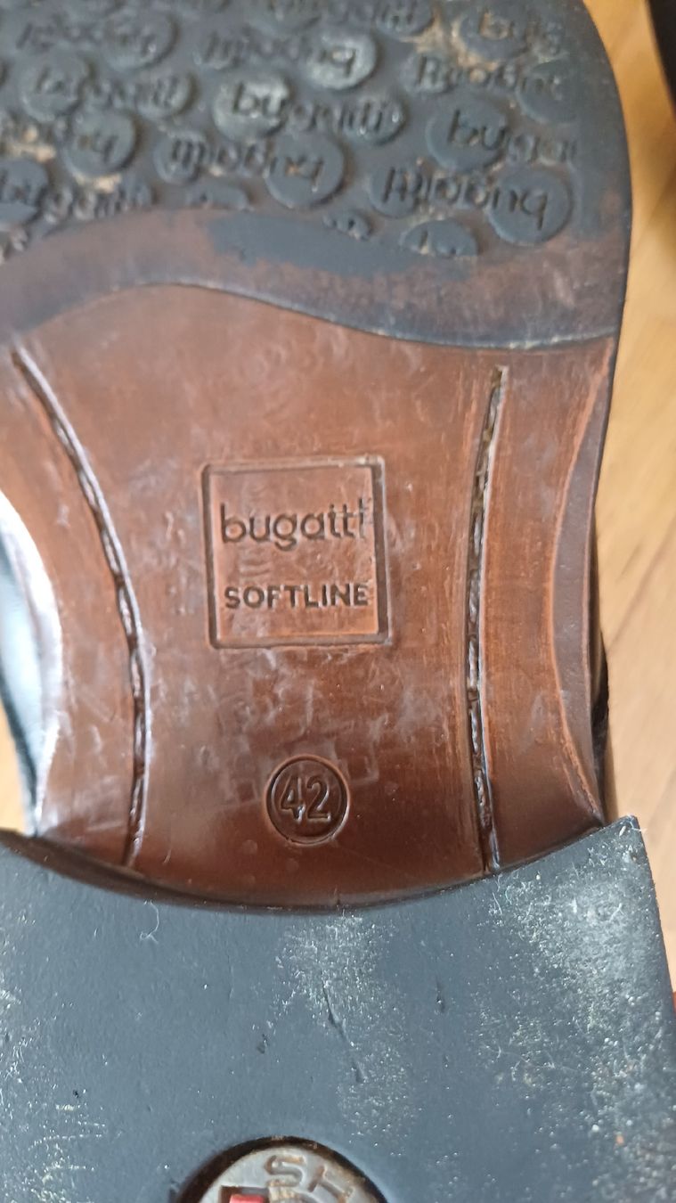 Bugatti Scarpe da uomo: Bugatti Lederschuhe Schwarz Gr. 42 – Usato da Brüttisellen venduto da bit_rr72 7