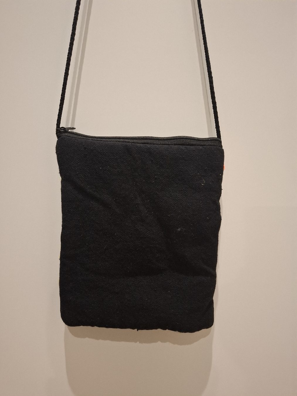 Taschen für Damen: Bunte Umhängetasche mit Quastendetails – Gebraucht aus Zürich von pto_6wfs 3