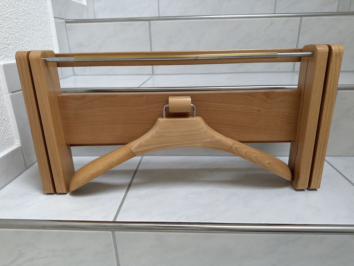 Guardaroba: Stummer Diener , Wandbefestigung, Garderobe. – Usato da Biberist venduto da Momo33 3