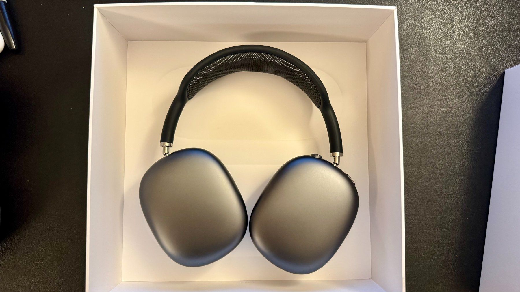 Apple Casques audio: Apple AirPods Max Space Grau (Lightning) – D'occasion à Zürich par Mou2