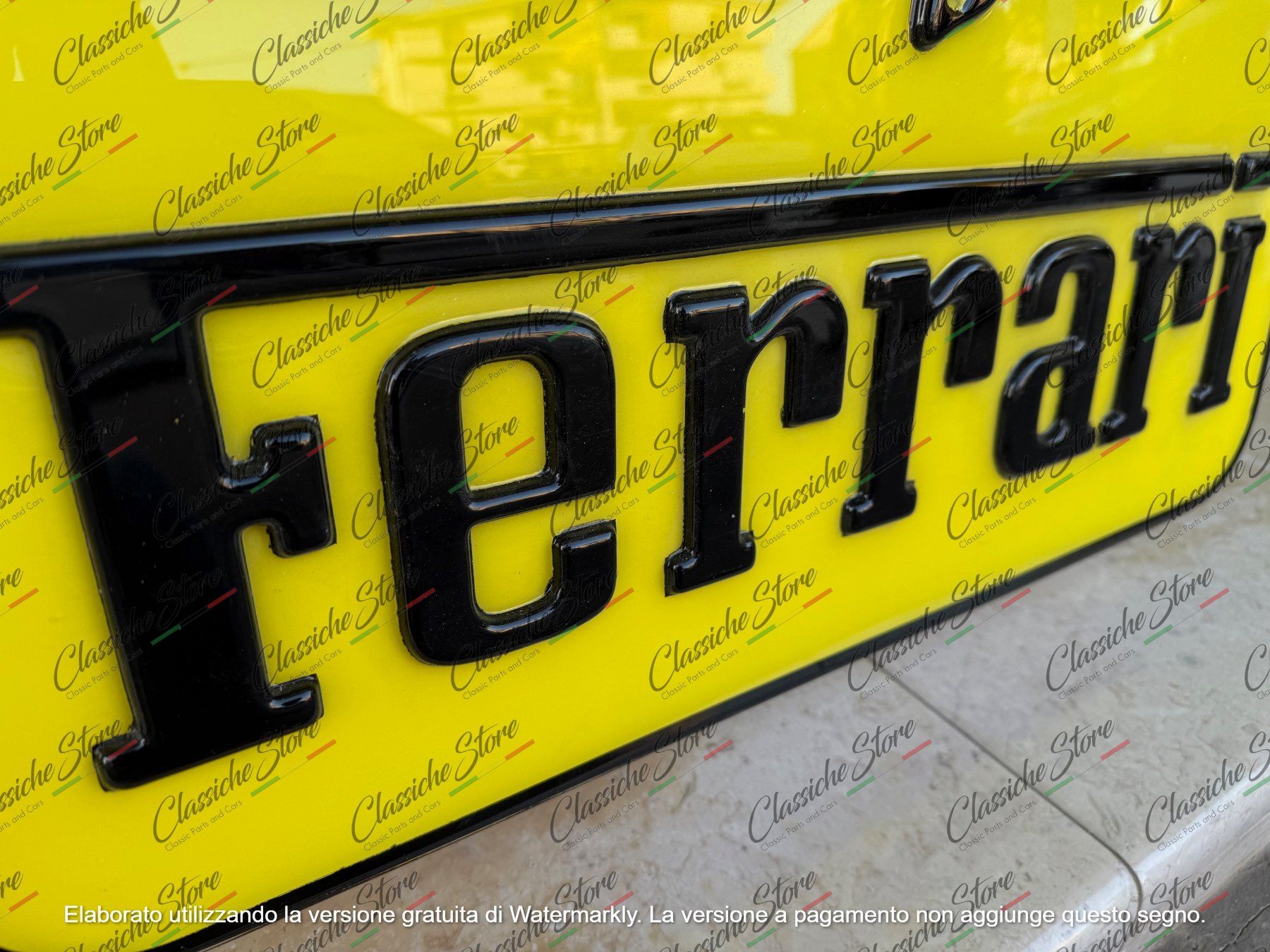 Lampade: Insegna Ferrari – Usato da san giovanni teatino venduto da difulvioracing 4