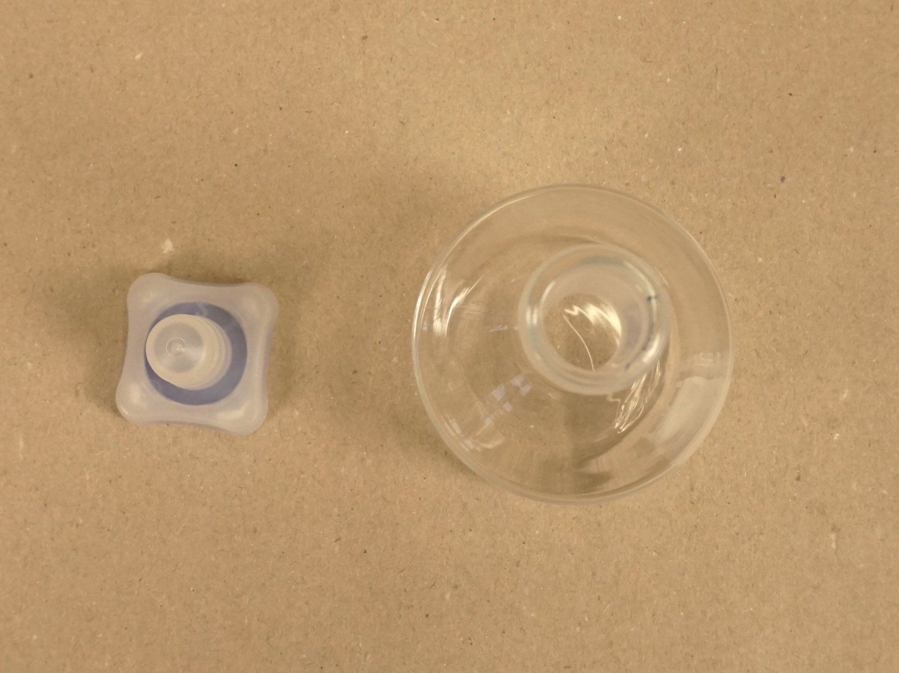 Accessori da laboratorio: Weithalsflasche 100ml mit Normschliff und Stopfen – Usato da Pratteln venduto da Restwert_Pratteln 2