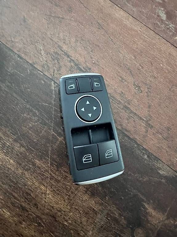 Sistema di controllo: Interruttore Mercedes slk – Usato da Losone venduto da erm_k76g 4