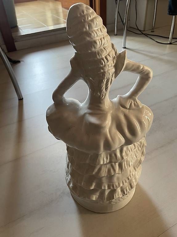 Figuren: Statua porcellana bambola – Gebraucht aus Mendrisio von mar_ws8b 1