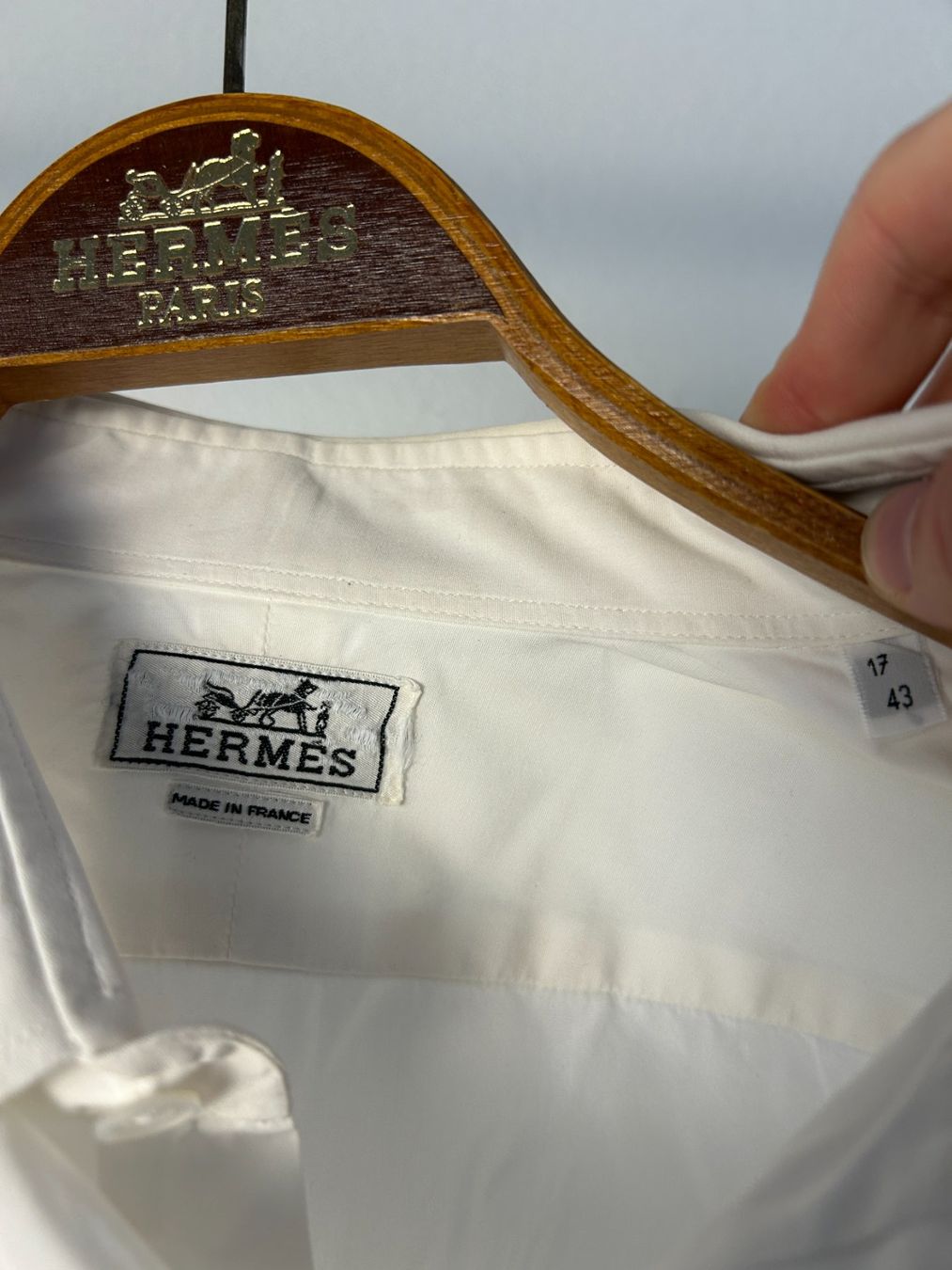 Hermès Hemden: Hermès White Button Up Shirt – Gebraucht aus Bern von kurtikobolt74 4