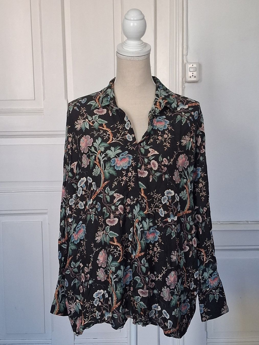 Zara Tuniques: Tunika Bluse Blumen Zara Gr. L – D'occasion à Ried-Brig par Zzyzx 4