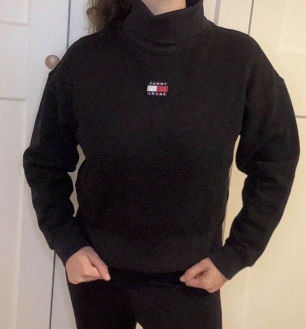 Tommy Hilfiger Pullover & Sweatshirts: Tommy Hilfiger Pullover Grösse M – Gebraucht aus Kradolf von bstr.9105 1