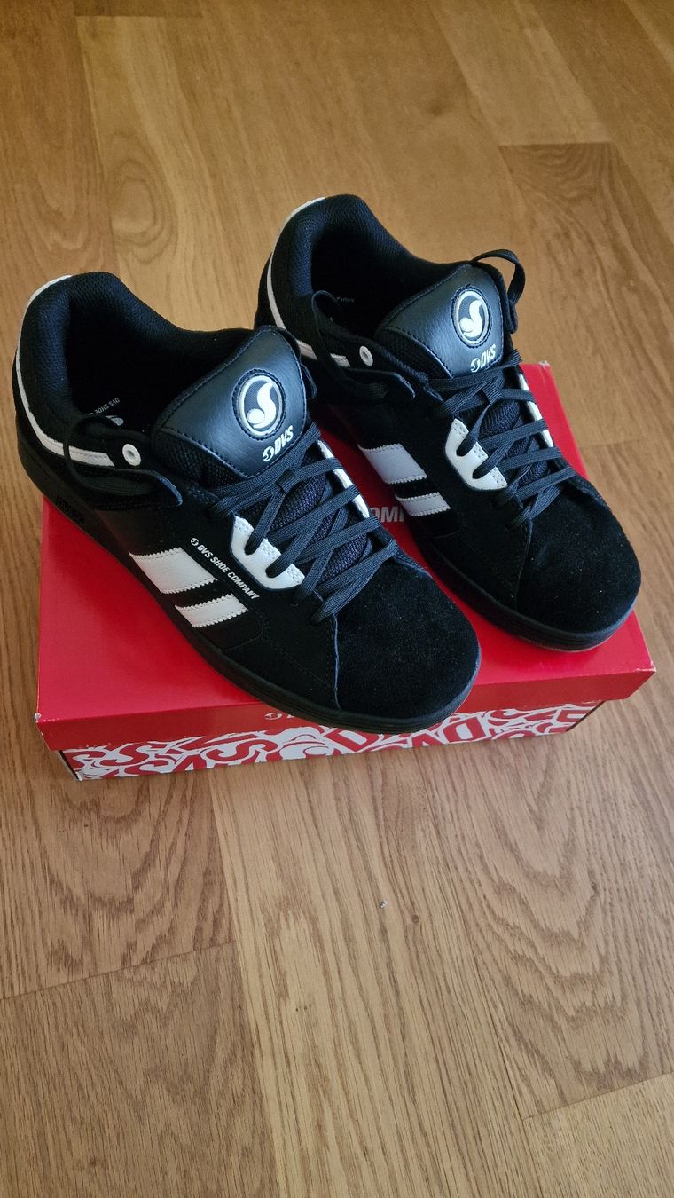 Scarpe da uomo: DVS Herren Skate Sneaker, Grösse 44.5, 29.5cm neu – Nuovo (secondo la descrizione) da Urtenen-Schönbühl venduto da Saints67 6
