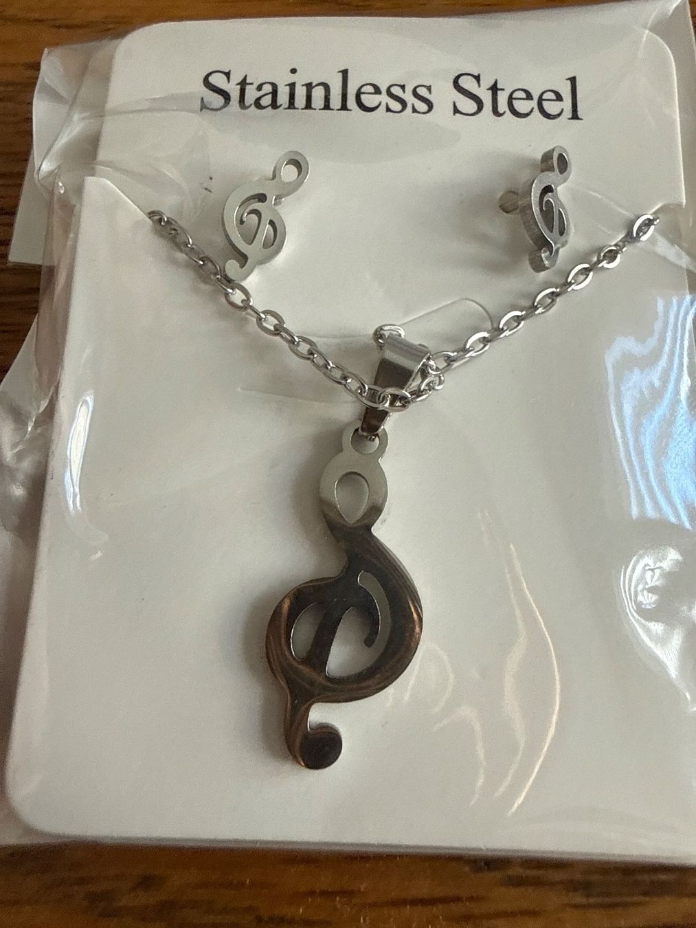 Ketten: Halskette mit Ohrringen-Stainless Steel-Schmuck-Hals-Ohren – Neu und originalverpackt aus Teufenthal AG von MeineSchatztruhe