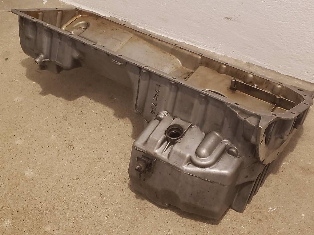 Tutti pezzi di ricambio auto: Carter BMW e36, 6 cylindres – Usato da Broc venduto da augustin.murith