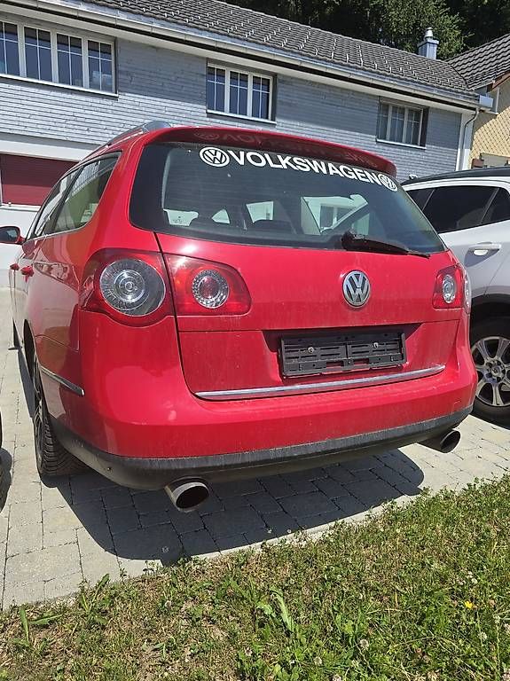 VW Automobili: Zu verkaufen VW Passat 3.2 4 Motion – Usato da Lütisburg-Station venduto da FritschiiR32 2
