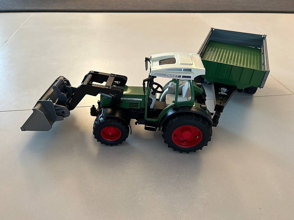 Veicoli per bambini: Traktor mit Anhänger – Usato da Glattpark(Opfikon) venduto da humanpro 3