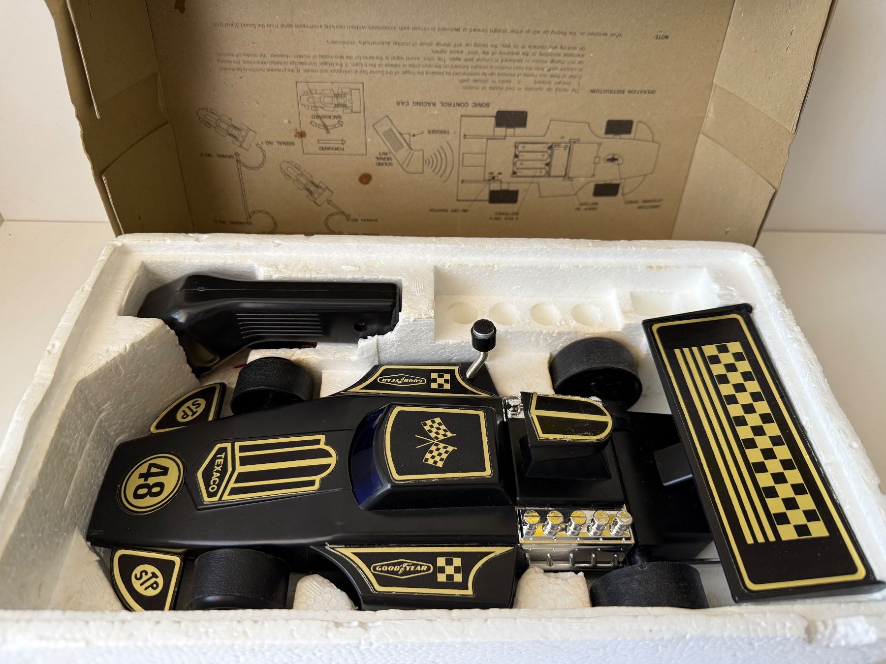 Modellini d'auto: Altes Formel 1 Modellauto – Usato da Zwingen venduto da moje1 3