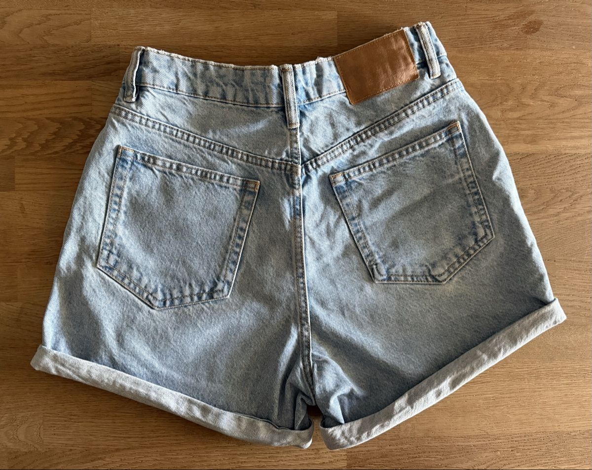 Zara Jeans: Jeans-Shorts, Zara,  Grösse 38 hellblau  – Usato da Anglikon venduto da Haraldinho 1