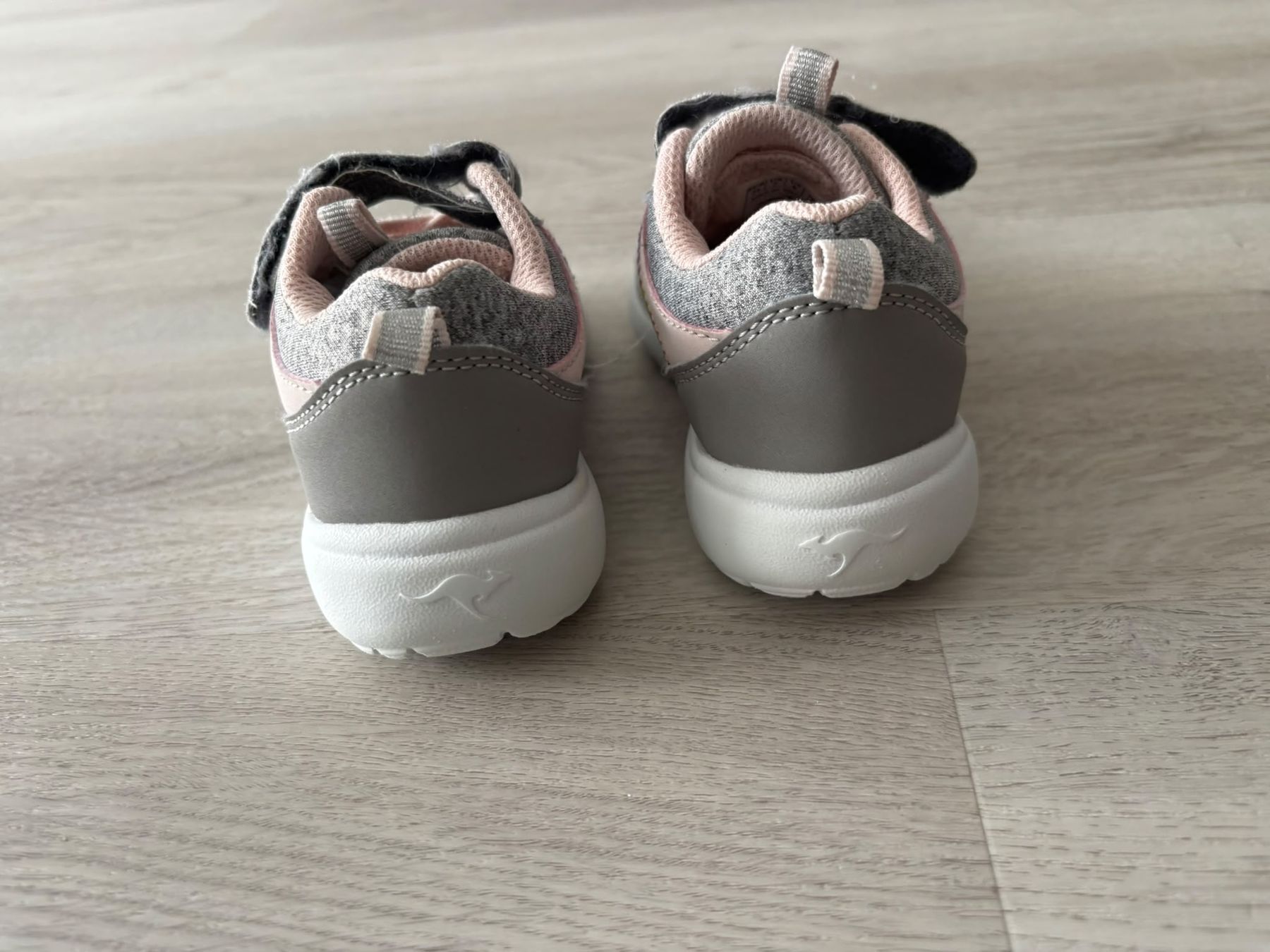 Scarpe per ragazzi: Kindersneaker Gr. 24 – Usato da Hochfelden venduto da rub_rnw5 5