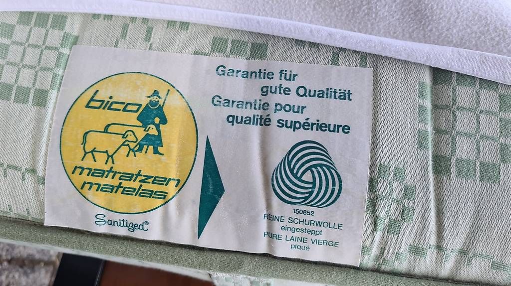 Sommiers: Lattenrost und Doppelmatratze – D'occasion à Hugelshofen par mattverkauf 3