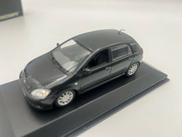 Toyota Corolla 1:43 Minichamps 
