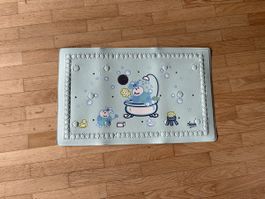 Lot pour le bain : jouets - linge de bain/ tapis de bain