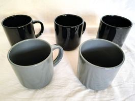 5 Tassen von Mäser, 3 dl schwarz und grau