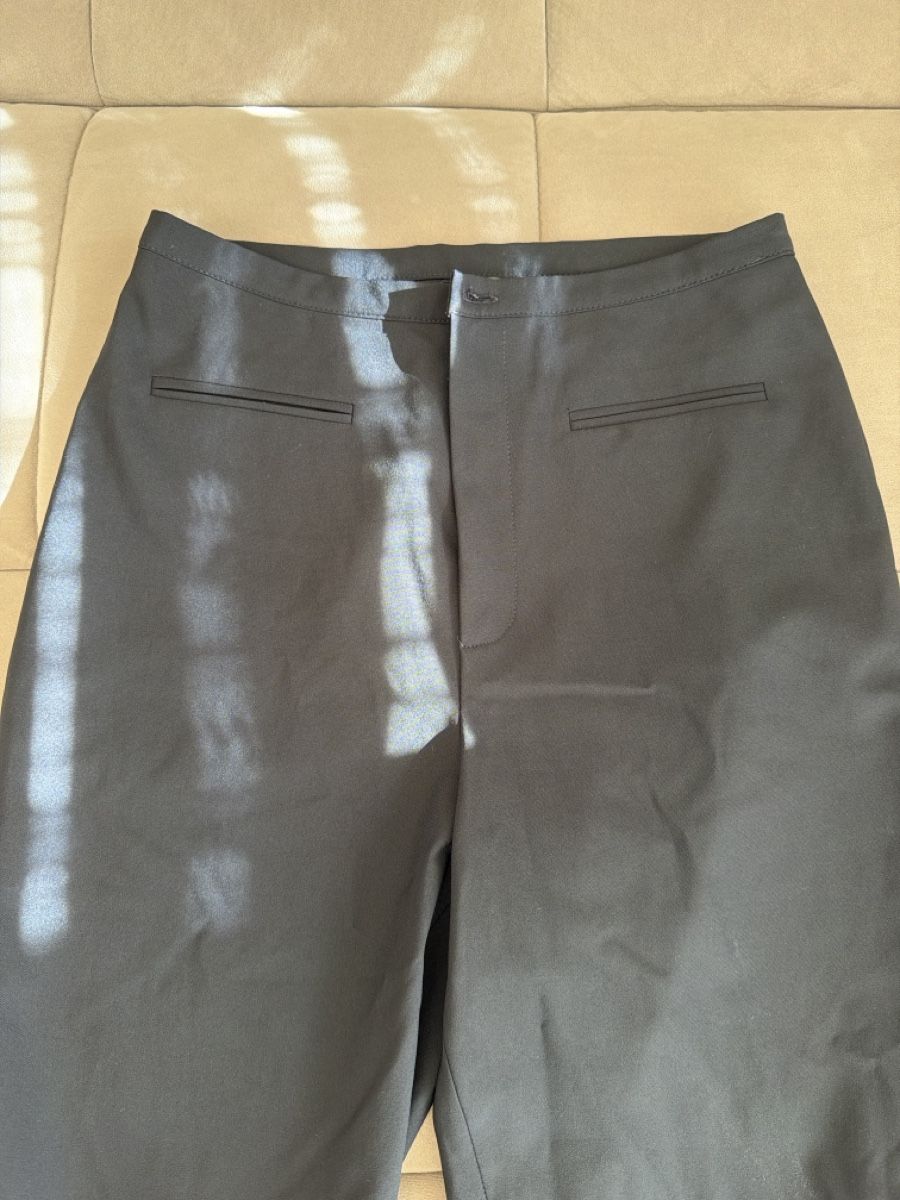 Pantaloni: Anzugshose – Usato da Benglen venduto da Jumanah 1