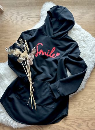 Schwarzes Hoodie Kleid mit "Smile"-Aufdruck, Gr. 158