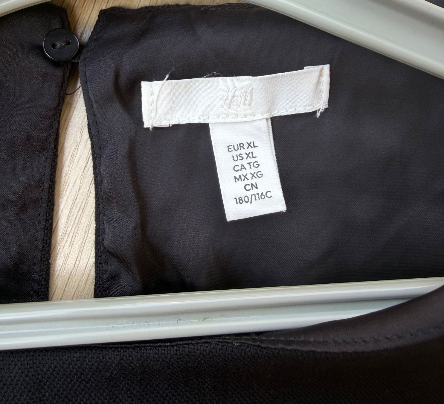 H&M Vestiti: H&M Kleid Gr.XL – Nuovo (secondo la descrizione) da Zermatt venduto da cacador 2