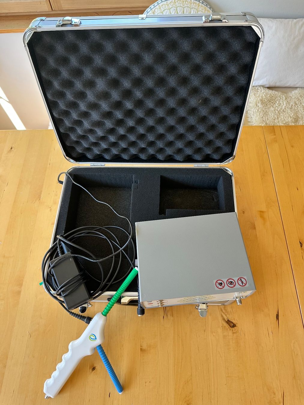 Appareils médicaux: Der Tesla Oszillator / Cell-Tuner – D'occasion à Uttwil par hermes72 2