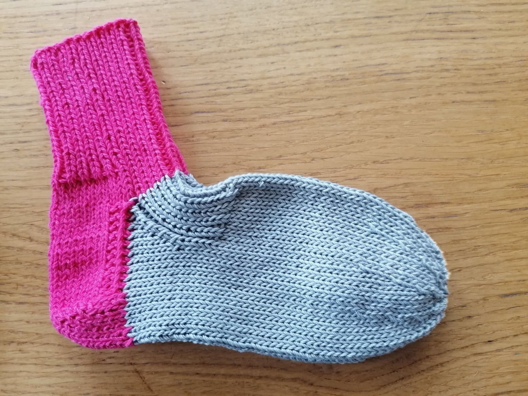 Calze per bambini: Socken selbstgestrickt Gr. 30/31 – Nuovo (secondo la descrizione) da Appenzell Enggenh. venduto da vario414
