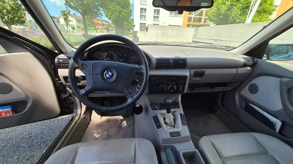 BMW Automobili: BMW 318ti E36 Compact  1. Hand  100% Original & Rostfrei – Usato da Weinfelden venduto da Pedi007 3