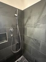 Duschestange mit Wandanschlussbogen, Aromashower Duschenkopf