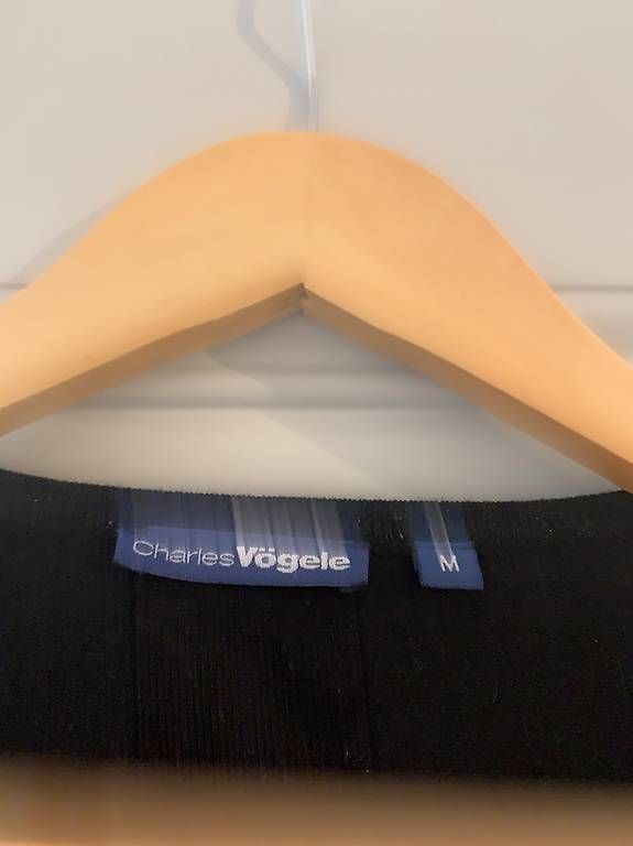 Giacche: Cardigan schwarz – Usato da Solothurn venduto da mar_spc6 1