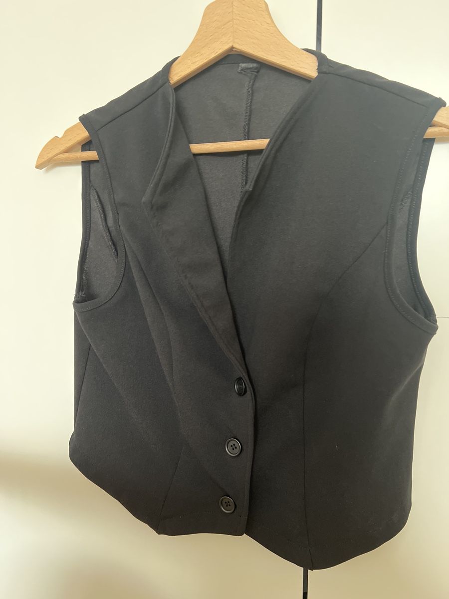 H&M Gilet & Giacche senza maniche: Gilet Noir Taille S, H&M – Usato da Nyon venduto da ver_z2cy