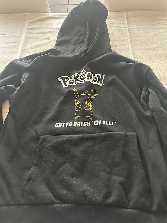 Maglioni & Felpe: Pokemon Trainerset – Usato da Adlikon b.Regensdf venduto da Benutzername015 1