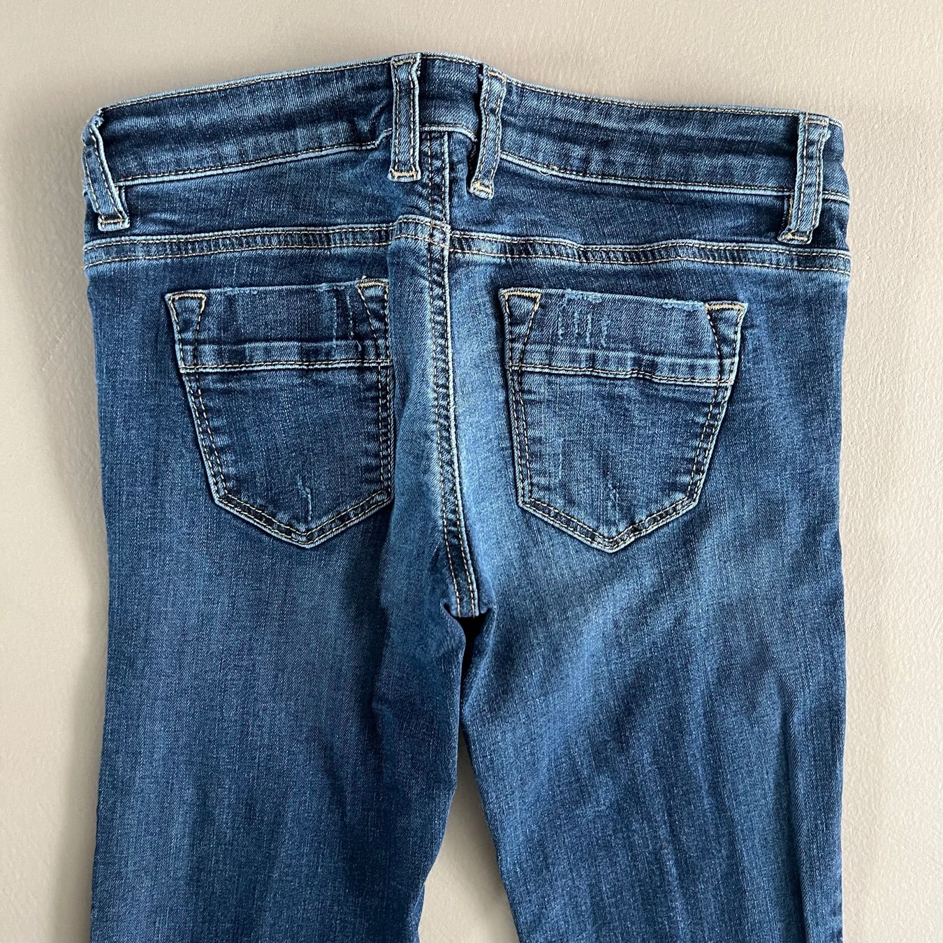 Benetton Jeans: BENETTON Skinny Jeans 💙 – Gebraucht aus Zürich von ClosetQueen 4