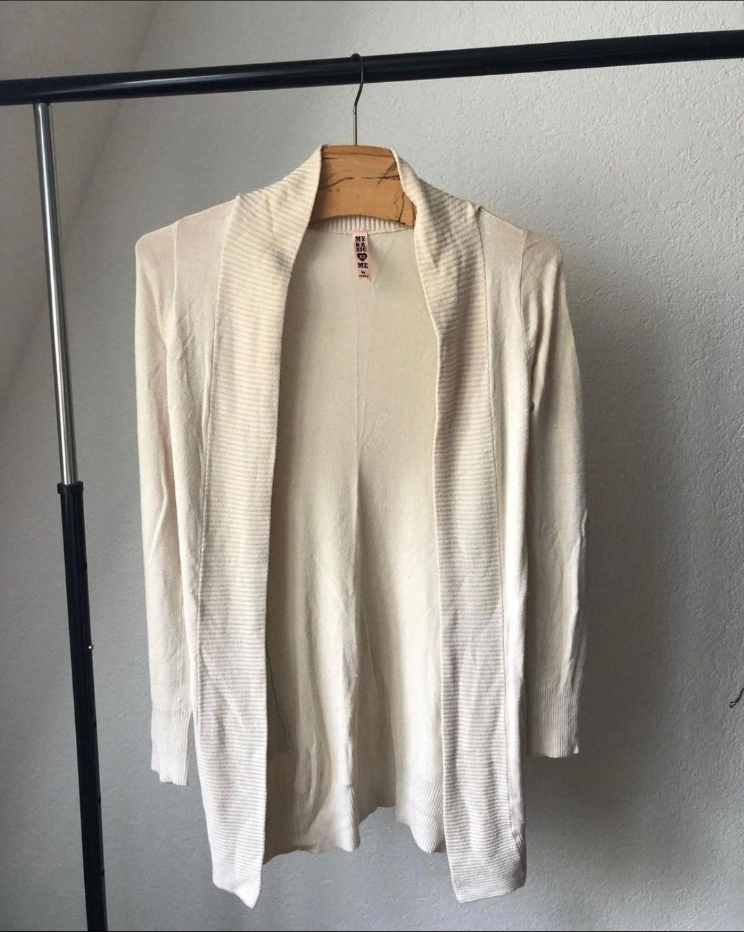 Zebra Maglioni & Felpe: Cardigan von Zebra – Nuovo (secondo la descrizione) da Grenchen venduto da iagiag