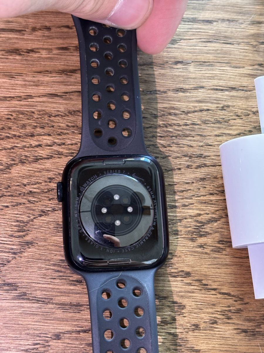 Apple Smartwatch: Apple Watch Series 7 45mm – Usato da Recherswil venduto da YannickE98 4