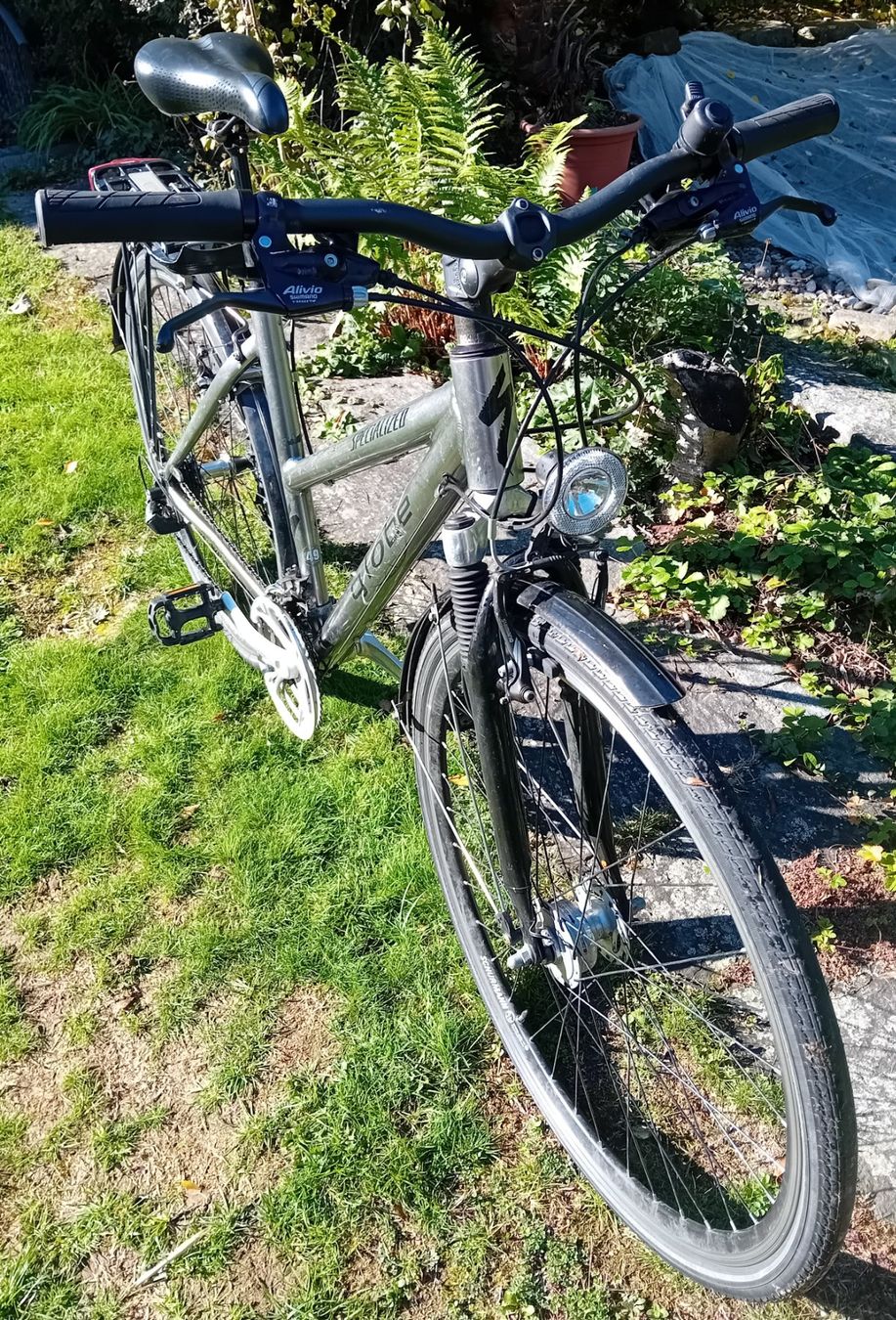 Specialized Biciclette: SPECIALIZED Globe SERVICED & Ready 28" wheels 50cm Frame – Usato da Bern venduto da This_that_other_all 8