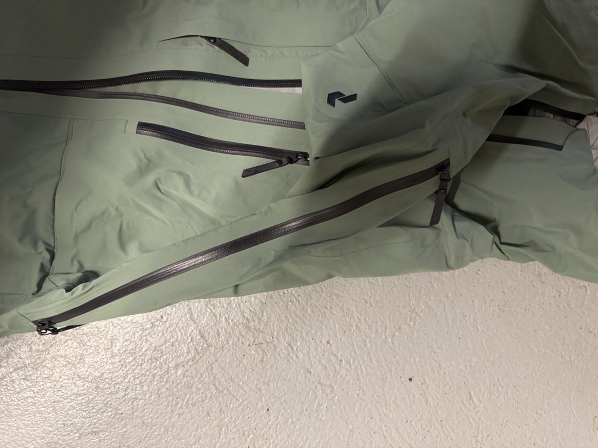 Peak Performance Giacche: Peak Performance Hardshell Jacke Gore-Tex grün Grösse M – Usato da Aarau Rohr venduto da smoky21 2