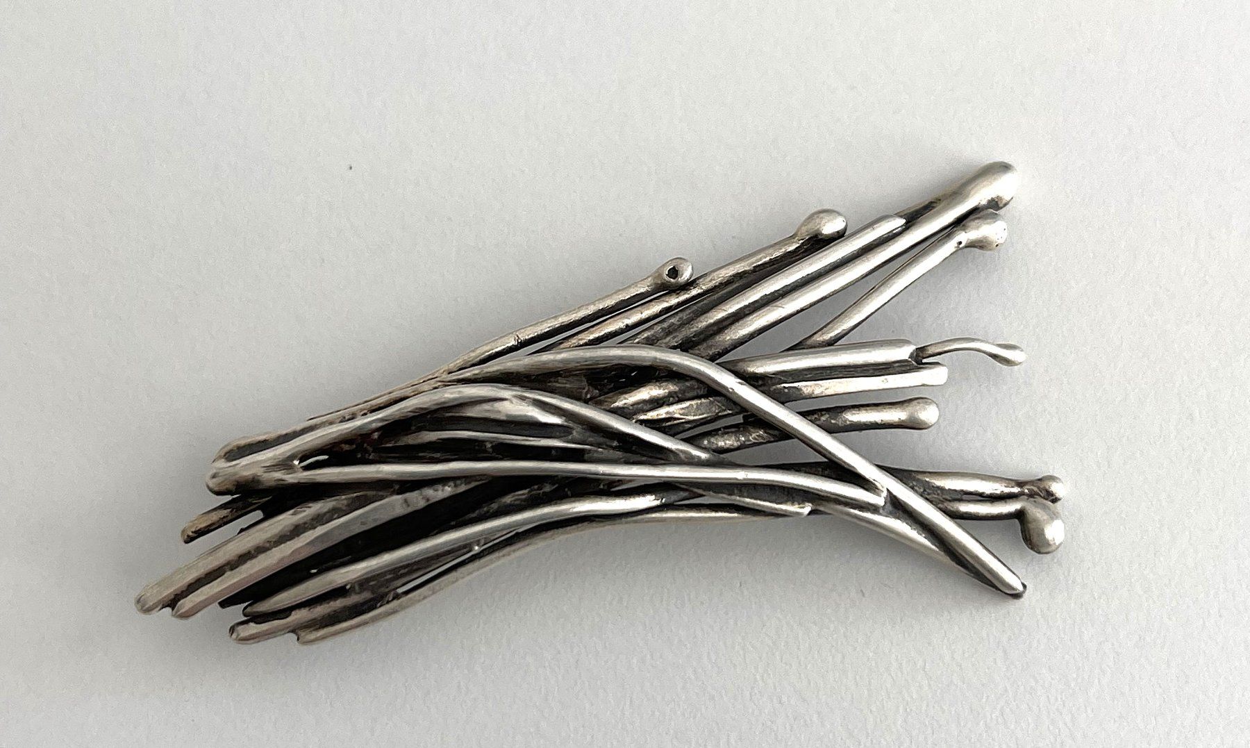 Spille & Fermagli: Vintage Gusterman Silber-Brosche "String" – Usato da Ellighausen venduto da MiSola 5