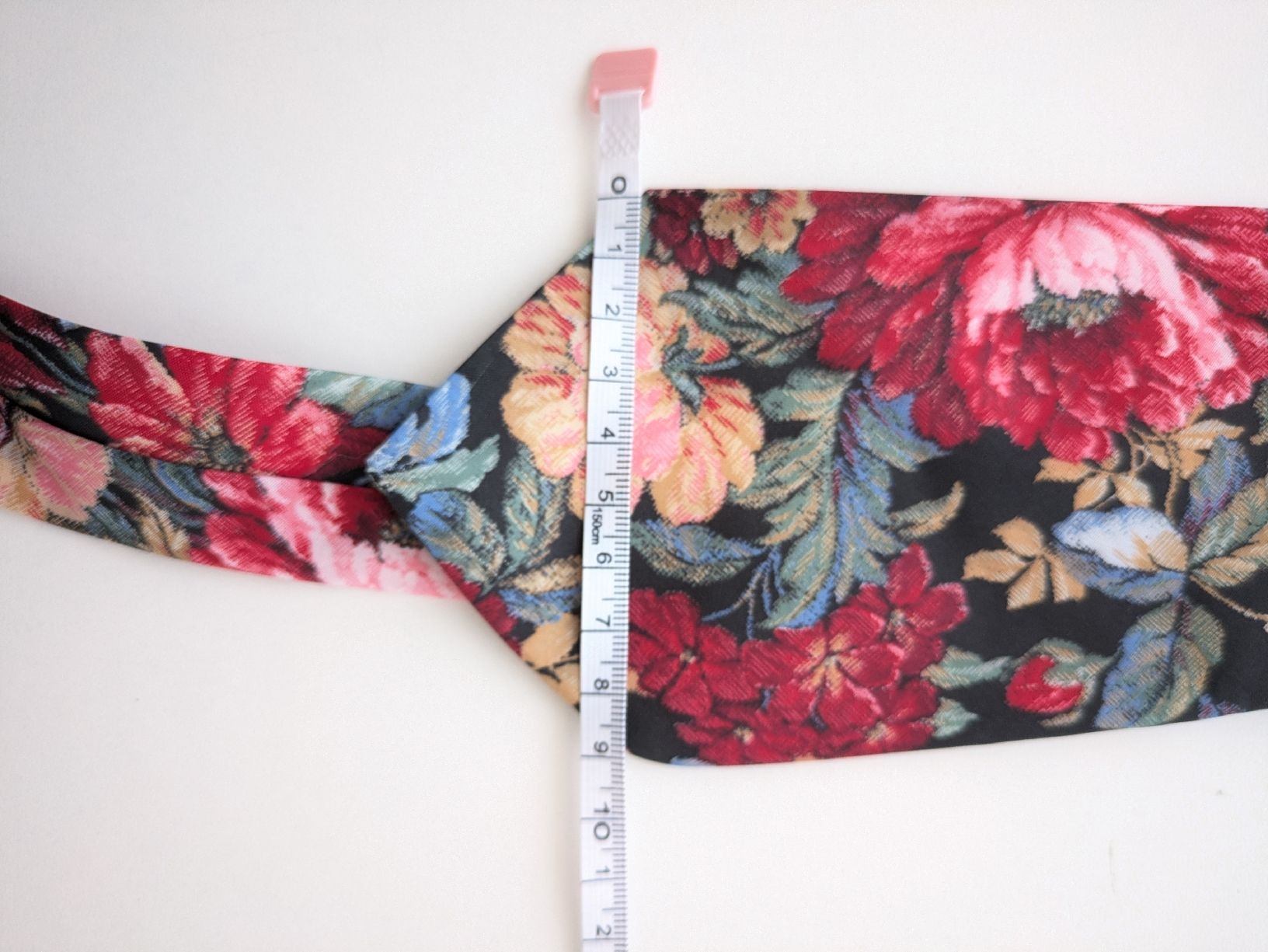 Cravatte: Krawatte C&A Blumenmuster schwarz rot 100% Polyester – Usato da Rorschach venduto da joh_v2y2 1