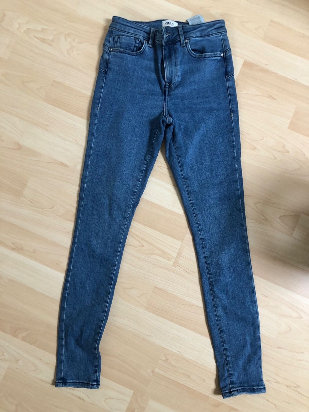 Only Jeans: Only Jeans Gr 32/M – Usato da Zell ZH venduto da Guffos