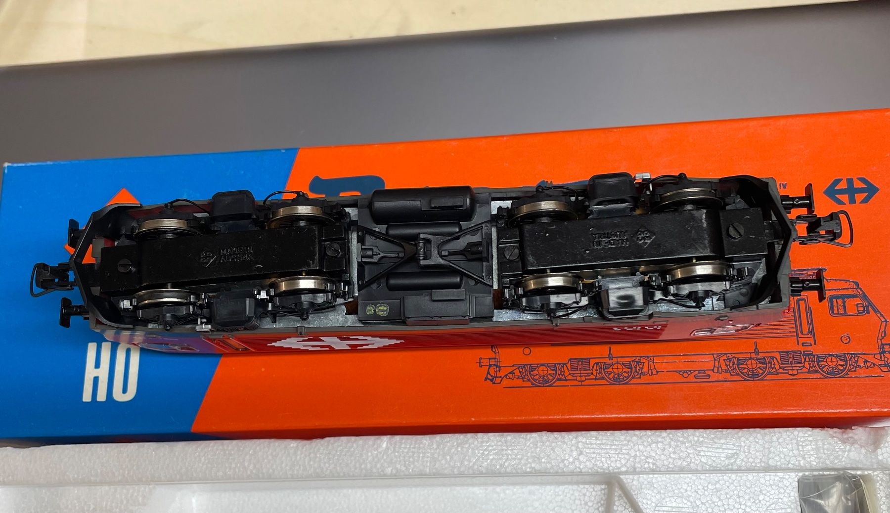 Roco Modellini di ferrovie: Roco Re 4/4 IV 10103 DC digital 43492 – Usato da Oberkulm venduto da Alfaruedi 4