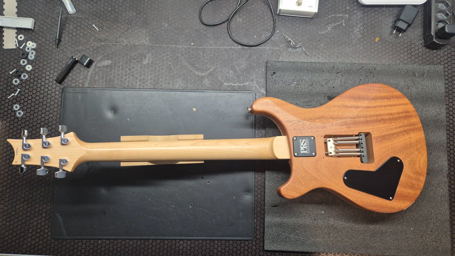 PRS Instruments de musique: PRS CE24 Satin – D'occasion à Vuisternens-Ogoz par Lucas1985 1